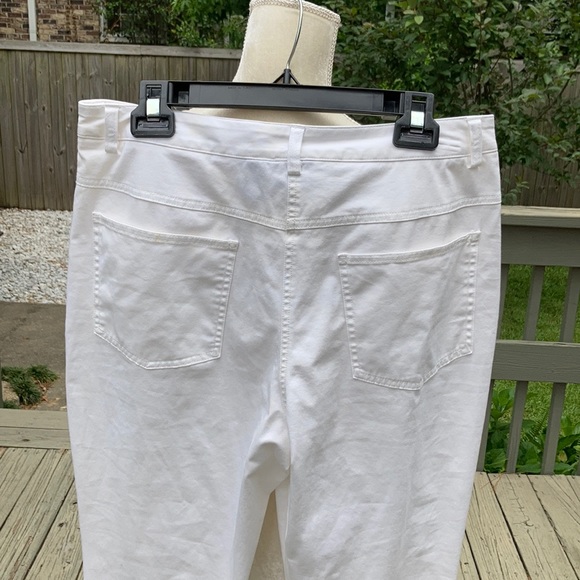 Stretchy “Jeans” - Picture 5 of 9